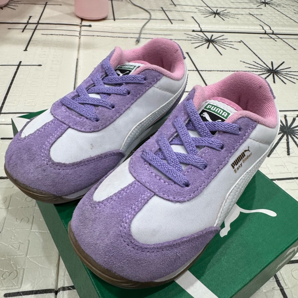Puma Purple and White Sneakers Retro-Inspired Low-Top